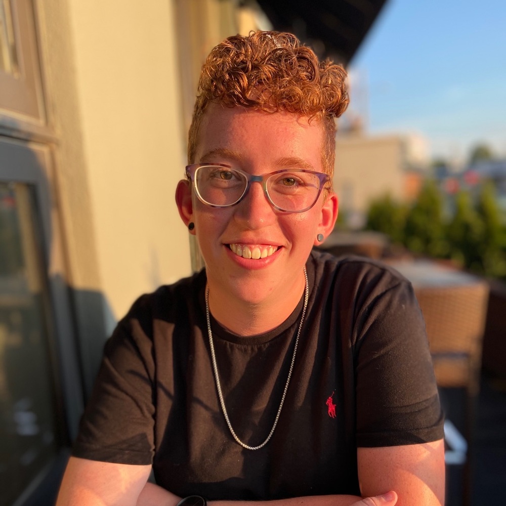 Meet your Posher, Julia